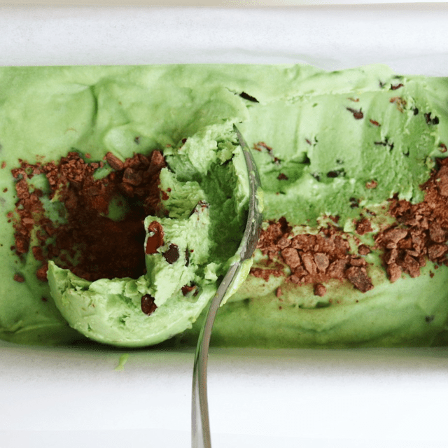 Avocado & Choc Chip Gelato